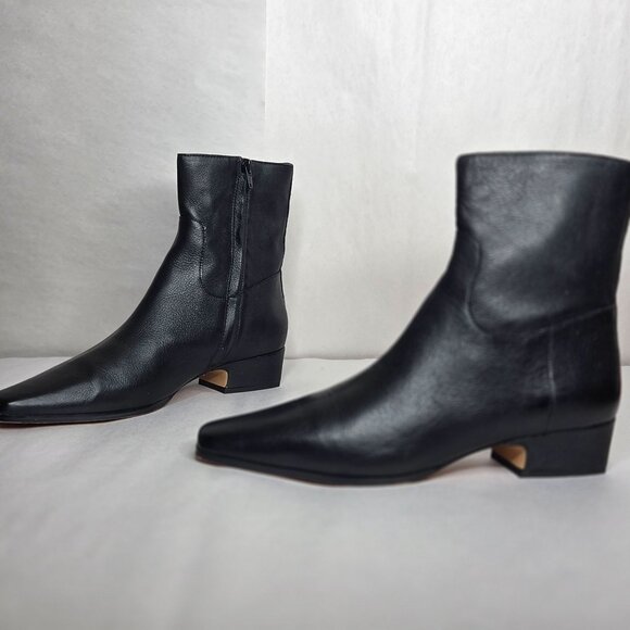 Steve Madden Shoes - NWT Steve Madden Women's Dusty Block-Heel Black Leather Booties